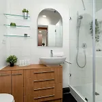 Stylish Near The Old Market Square In By Renters *