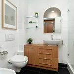 Stylish Near The Old Market Square In By Renters * 포즈난