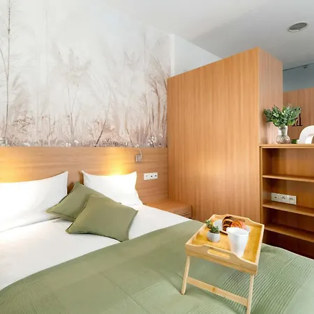 Stylish Near The Old Market Square In By Renters 포즈난