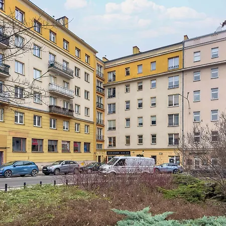 Stylish Near The Old Market Square In By Renters 아파트 포즈난