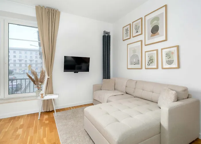Stylish Near The Old Market Square In By Renters شقة
