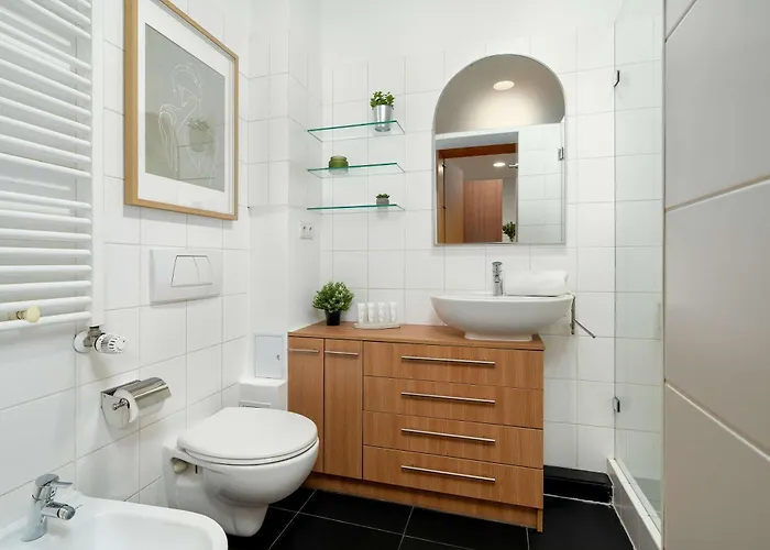 Stylish Near The Old Market Square In By Renters * بوزنان