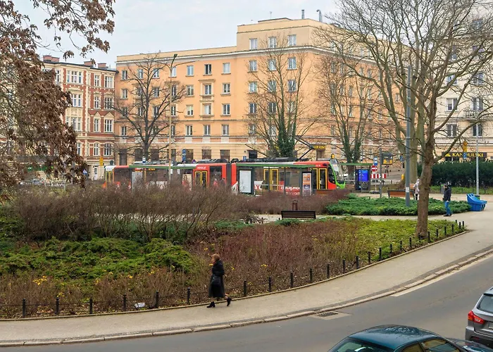 Stylish Near The Old Market Square In By Renters شقة بوزنان